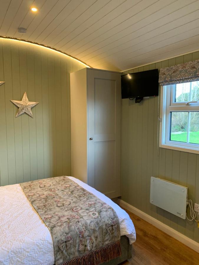 Barfield Shepherds Hut Махерафелт Екстериор снимка